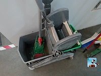 Partij reinigingsapparatuur - afbeelding 9 van  9