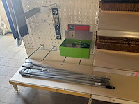 Partij reinigingsproducten en plamuur - afbeelding 17 van  25
