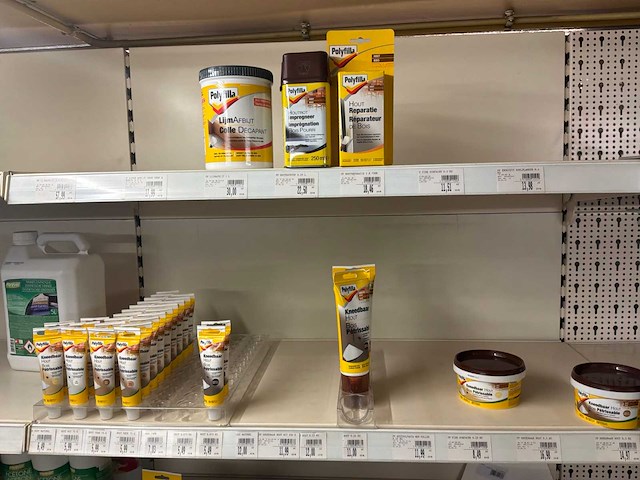 Partij reinigingsproducten en plamuur - afbeelding 20 van  25