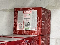 Partij reinigingsproducten motul - afbeelding 2 van  10