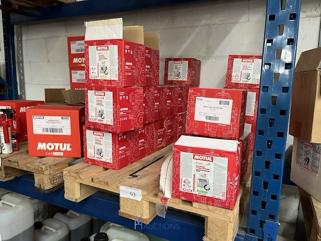 Partij reinigingsproducten motul - afbeelding 1 van  10