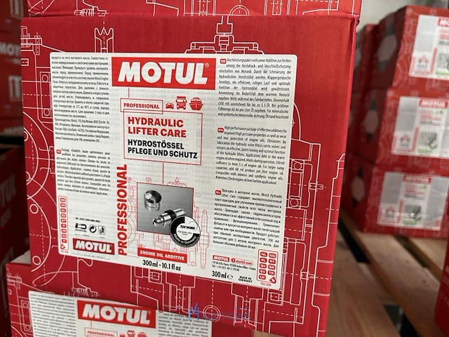 Partij reinigingsproducten motul - afbeelding 9 van  10