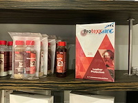 Partij reinigingsproducten voor hout, textiel en leder - afbeelding 4 van  9