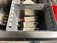 Partij relais, contactoren en kabelgoten - afbeelding 27 van  89