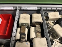 Partij relais, contactoren en kabelgoten - afbeelding 41 van  89