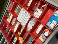 Partij relais, contactoren en kabelgoten - afbeelding 58 van  89