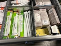 Partij relais, contactoren en kabelgoten - afbeelding 65 van  89