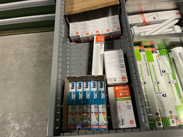 Partij relais, contactoren en kabelgoten - afbeelding 69 van  89