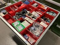 Partij relais en besturingscomponenten - afbeelding 10 van  133