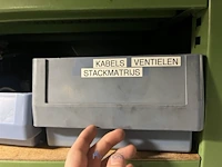 Partij relais en besturingscomponenten - afbeelding 30 van  133