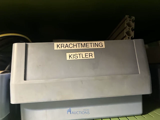 Partij relais en besturingscomponenten - afbeelding 34 van  133