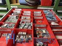 Partij relais en besturingscomponenten - afbeelding 41 van  133