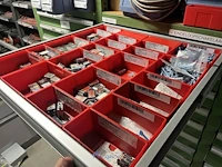 Partij relais en besturingscomponenten - afbeelding 48 van  133