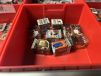 Partij relais en besturingscomponenten - afbeelding 59 van  133