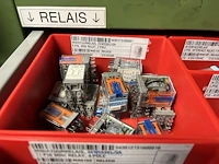 Partij relais en besturingscomponenten - afbeelding 65 van  133