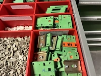 Partij relais en besturingscomponenten - afbeelding 106 van  133