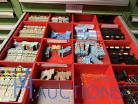 Partij relais en schakelaars - afbeelding 6 van  19
