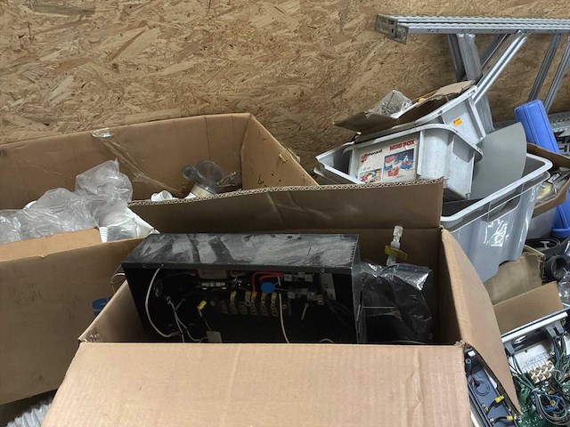 Partij reserve onderdelen voor jacuzzi - afbeelding 2 van  9