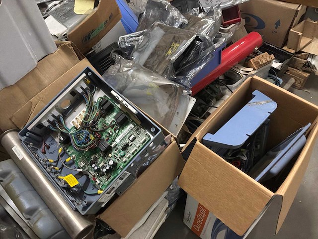 Partij reserve onderdelen voor jacuzzi - afbeelding 3 van  9