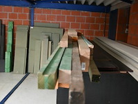 Partij restanten hout en isolatieplaten - afbeelding 2 van  6