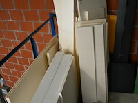 Partij restanten hout en isolatieplaten - afbeelding 6 van  6