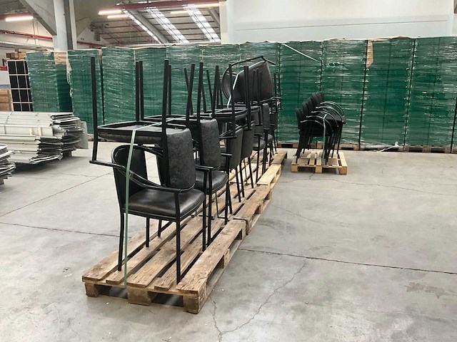 Partij restaurantstoelen met armleuning - afbeelding 1 van  5