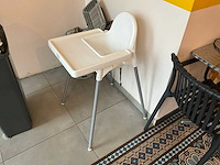 Partij restauranttafels en stoelen - afbeelding 4 van  5