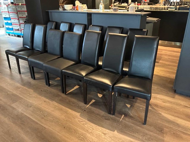 Partij restauranttafels en stoelen - afbeelding 2 van  4