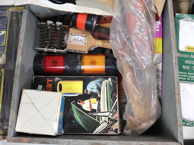 Partij retro auto - afbeelding 5 van  11