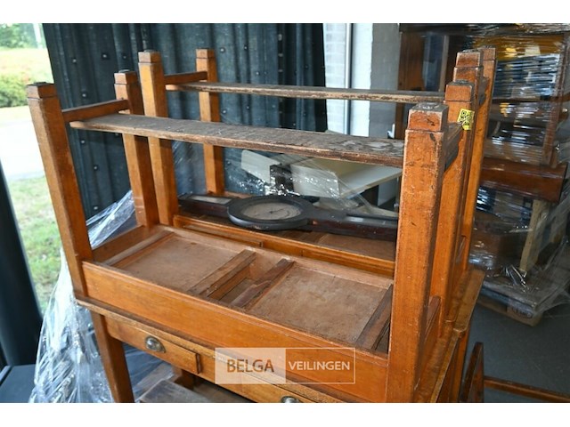 Partij retro schoolbanken + stoelen - afbeelding 4 van  5