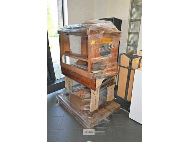 Partij retro schoolbanken + stoelen - afbeelding 1 van  6
