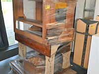 Partij retro schoolbanken + stoelen - afbeelding 1 van  6