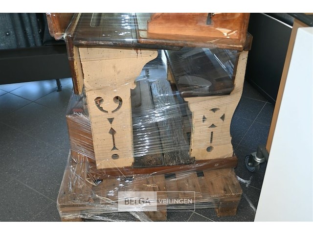 Partij retro schoolbanken + stoelen - afbeelding 4 van  6