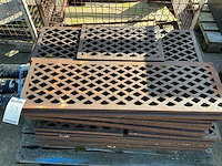 Partij retro stalen roostervloer - afbeelding 1 van  3