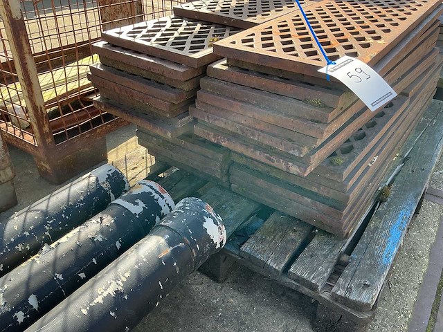 Partij retro stalen roostervloer - afbeelding 2 van  3