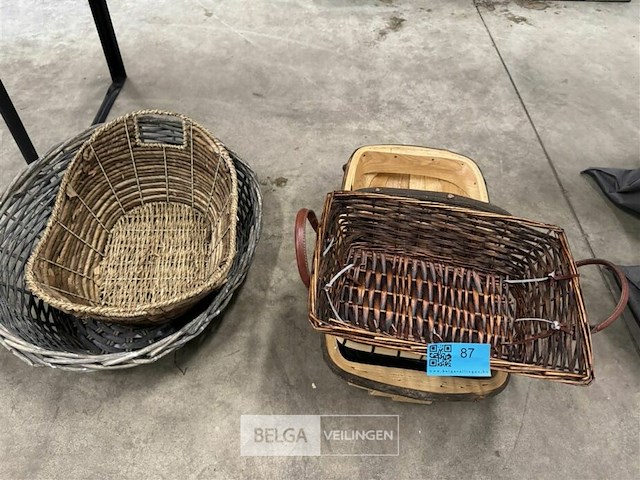 Partij rieten mandjes - afbeelding 4 van  4