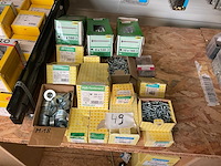 Partij ringen houtbouten schroeven - afbeelding 1 van  8