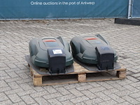 Partij robotmaaiers - afbeelding 1 van  1