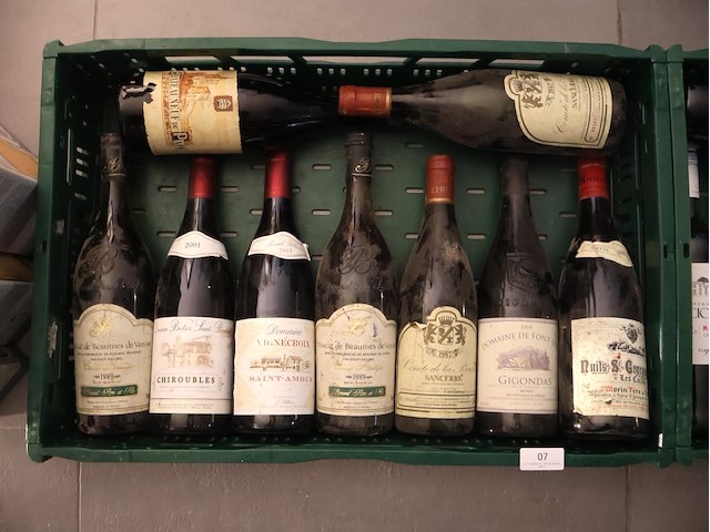 Partij rode wijn (x9) - afbeelding 1 van  5