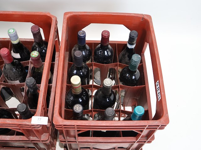 Partij rode wijn - afbeelding 5 van  7