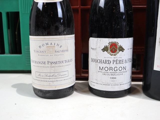 Partij rode wijn - afbeelding 6 van  7