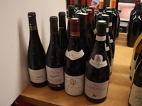 Partij rode wijn - afbeelding 1 van  5