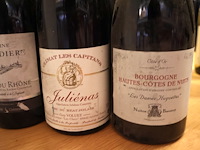 Partij rode wijn - afbeelding 4 van  5