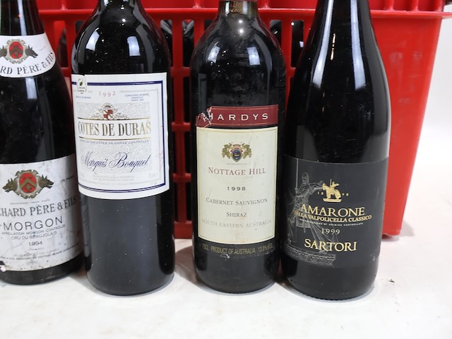 Partij rode wijn - afbeelding 4 van  7