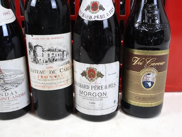 Partij rode wijn - afbeelding 4 van  7