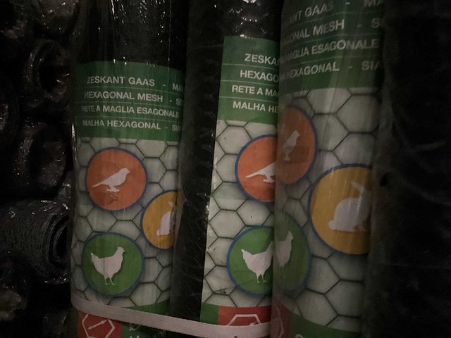 Partij rollen tuingaas - afbeelding 26 van  26