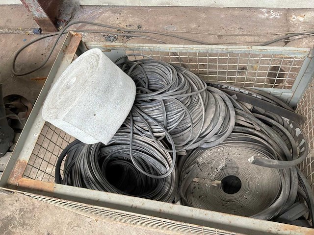 Partij rubber afdichtingsband - afbeelding 2 van  5