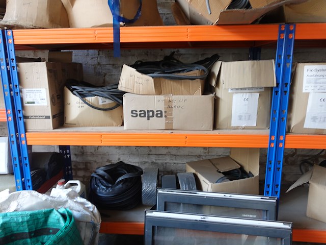 Partij rubber - afbeelding 17 van  26