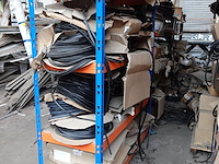 Partij rubber - afbeelding 12 van  26