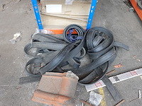 Partij rubber - afbeelding 20 van  26
